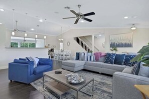 TV, offices - 6BR Resort-Style Compound | Pool & Spa | Sleeps 12 | 2 Homes in One | Near Beach (Bonita Springs)