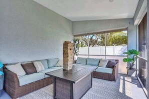 Interior - 6BR Resort-Style Compound | Pool & Spa | Sleeps 12 | 2 Homes in One | Near Beach (Bonita Springs)