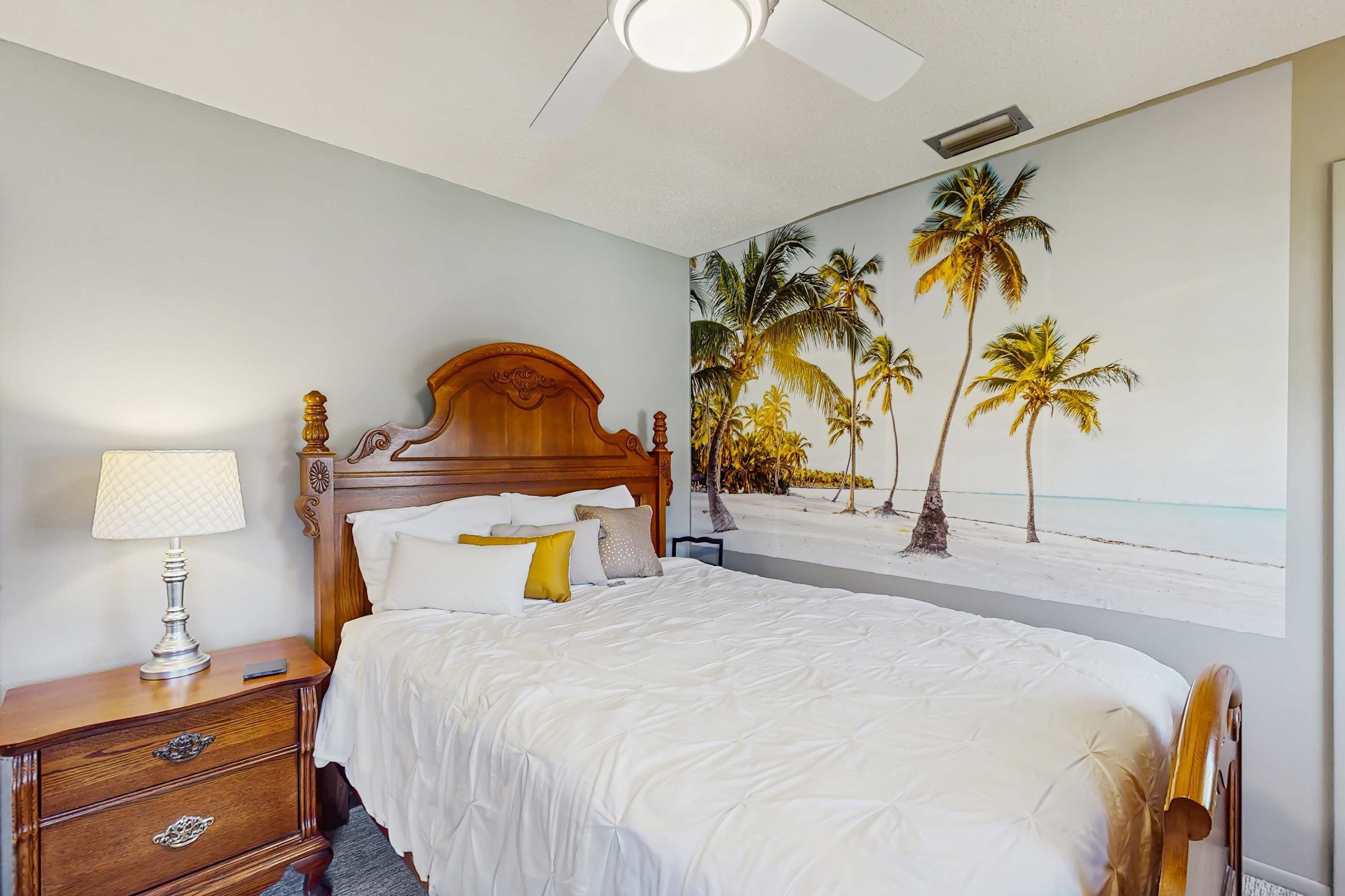 3 Schlafzimmer, Schreibtisch, Bügeleisen/Bügelbrett, WLAN