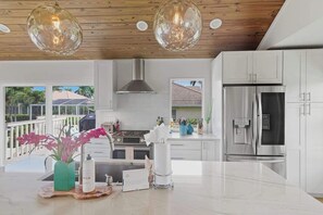 Fridge, microwave, oven, stovetop - Stunning waterfront home, contemporary, family friendly, close to Gulf with pool (Marco Island)