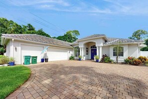 Exterior - Naples home with resort-style pool & lanai, fast WiFi, & gorgeous interior (Naples)