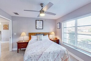 2 habitaciones, escritorio, wifi y ropa de cama 