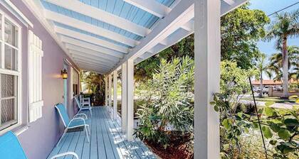 Enchanting dog-friendly beach bungalow with patio, fireplace, deck, AC, & W/D