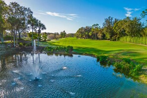 Golf - Resort community home with bikes, screened porch, on-site golf, & AC (Naples)