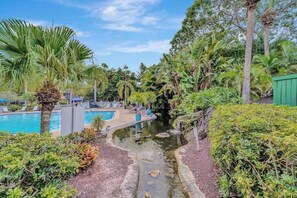 Pool - Your Serene Escape Awaits Discover Paradise in Naples at Park- near beach & golf (Naples)