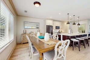 Dining - Coastal home with private, heating optional pool, lanai, and internet (Naples)