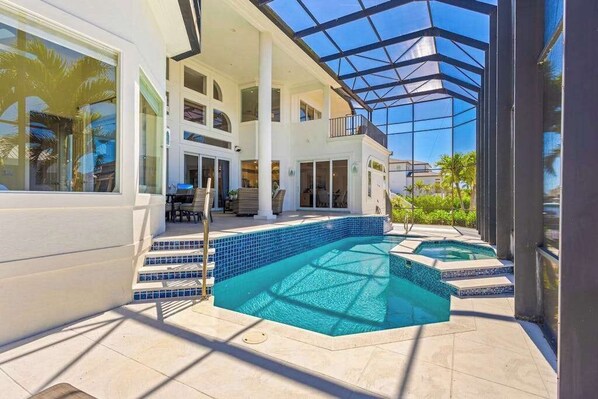 Pool - Exquisite waterfront home with lanai, heated pool and spa(hot tub), and internet (Naples)