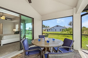 Dining - Spacious coastal home, dog-friendly, private heated pool & close to everything (Cape Coral)