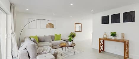 TV, fireplace, offices