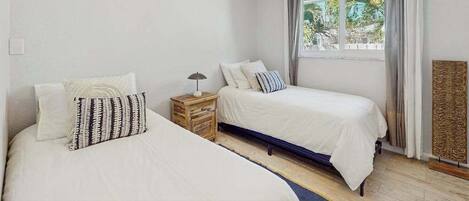 2 bedrooms, WiFi, bed sheets