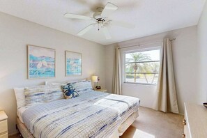 3 Schlafzimmer, Schreibtisch, Bügeleisen/Bügelbrett, WLAN
