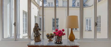Apartment, Courtyard View | Interior