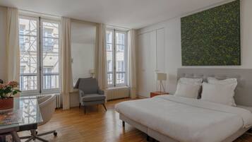 Apartment, Courtyard View