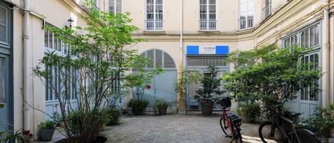 Apartment, Courtyard View | Exterior