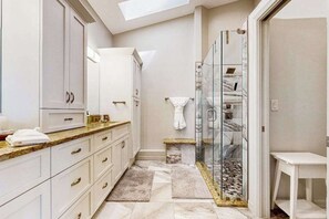 Shower, hair dryer, towels, shampoo - Dog-friendly waterfront getaway with lanai, private pool, & pool spa (Marco Island)