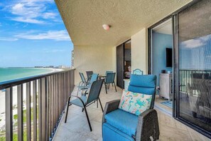 Property grounds - Unwind with Ocean Views: Your Perfect Marco Island Escape! (Marco Island)