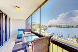 Property grounds - Waterfront condo with bay views, pool, tennis, pickleball, beach, & dock access (Marco Island)