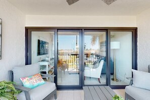 TV, offices - Remodeled condo in a waterfront complex with pools, hot tubs, & tennis (Marco Island)