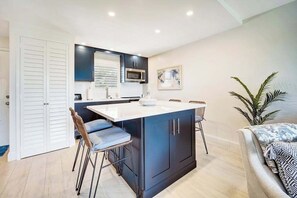 Fridge, microwave, oven, stovetop - Remodeled condo in a waterfront complex with pools, hot tubs, & tennis (Marco Island)