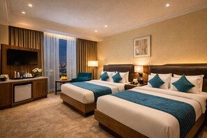Classic Double Room, City View - NH Skye Suites Hotel (New Delhi)