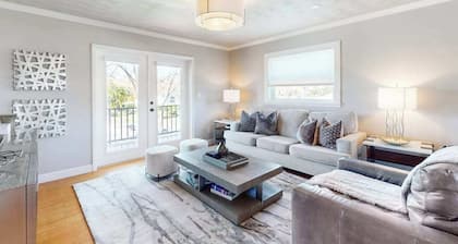 Snowbird-friendly home with private pool, enclosed lanai, & putting green