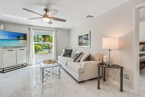 TV, stereo, offices - Dog-friendly lakefront home with hot tub, gazebo, firepit, outdoor kitchen, W/D (Naples)
