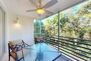 Property grounds - 3rd-floor snowbird-friendly condo with enclosed balcony, outdoor pool, W/D, AC (Naples)