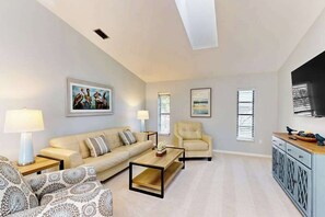 TV, offices - Snowbird Friendly Waterfront Escape with Private Pool, Dock & Serene Canal Views (Port Charlotte)