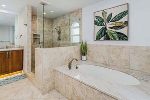 Shower, hair dryer, towels - Spacious dog-friendly home with private pool/hot tub, dock & close to everything (Marco Island)