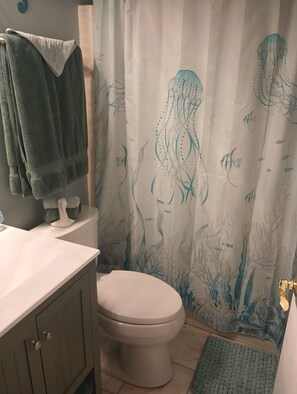 Shower, hair dryer, towels, toilet paper - beyond paradise a lovely 2 bedroom 2 bath condo (Nags Head)