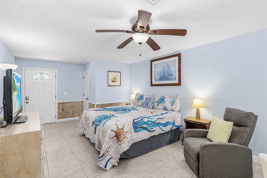 Coastal Quadruplex On Manasota Key, Dog And Snowbird-friendly Studio (Unit D) - Manasota Key, FL