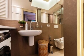 Regadera y bidet 