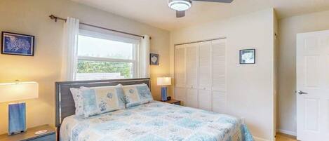 3 bedrooms, desk, iron/ironing board, WiFi