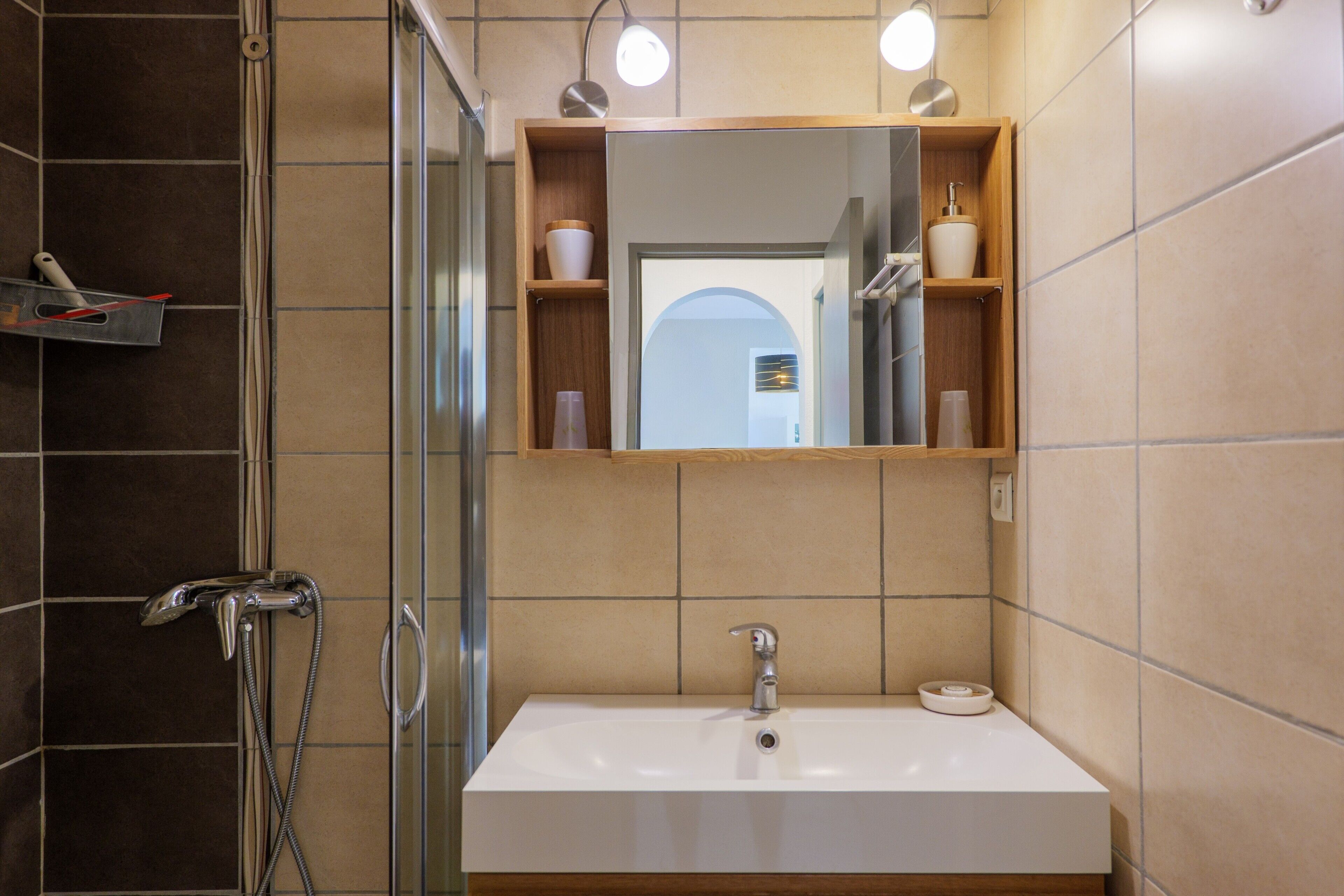 Dusche, Haartrockner, Handtücher
