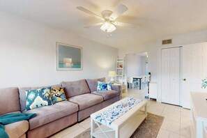 TV, offices - Snowbird-friendly condo near beach with heated outdoor pool, hot tub, W/D, & AC (Marco Island)