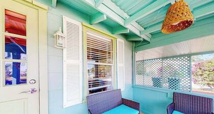 Waterfront retreat with bay views, dog-friendly, & snowbird-ready