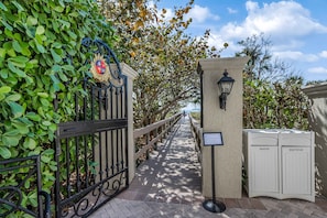 Property grounds - Gulf-front condo with pool, hot tub, & central AC - snowbird-friendly (Marco Island)