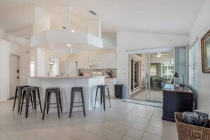 Fridge, microwave, oven, stovetop - Riverfront, dog-friendly home with private pool & fast WiFi (Port Charlotte)