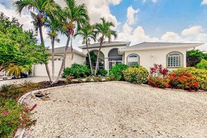 Exterior - Dog-friendly waterfront home with heated pool, lanai, central AC, & W/D (Matlacha Isles)