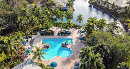 Lakefront retreat with heated pool, hot tub, gym & tennis