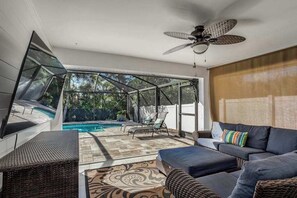 Pool - Inviting home with saltwater pool, outdoor dining area, and internet (Naples)