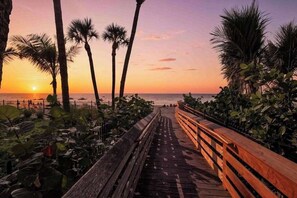 Property grounds - Centrally located home with a private pool and walking distance to beach (Naples)