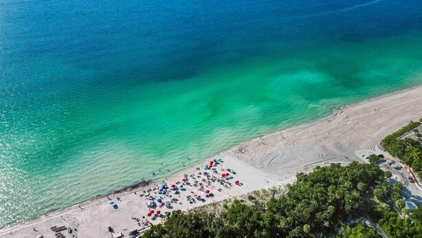 Unclassified image, 1 of 48, button - Centrally located home with a private pool and walking distance to beach (Naples)