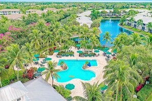 Pool - Stunning waterview condo w/ shared pool, hot tub, & private outdoor dining area (Naples)