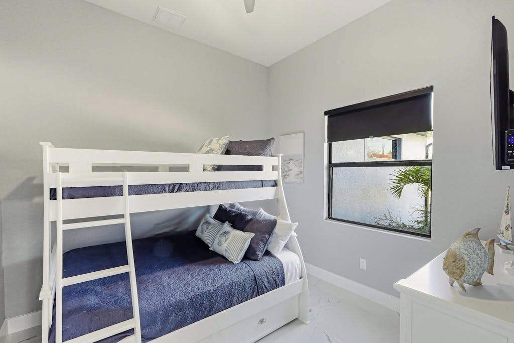4 bedrooms, iron/ironing board, travel cot, WiFi