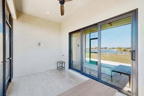 Terrace/patio - Lakefront lanai living w/ fenced yard, fishing, 10 mins to Gasparilla, Dogs OK (Placida)