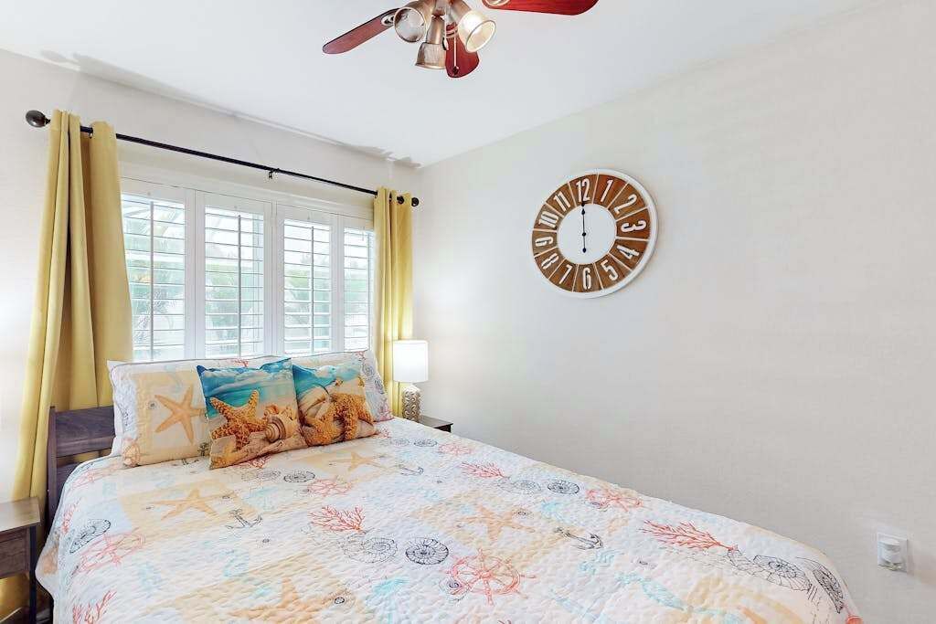 3 bedrooms, desk, iron/ironing board, WiFi