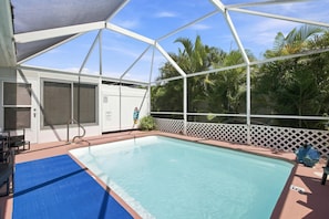 Pool - Spacious property with separate living quarters, pool, & lanai - dog-friendly (Venice)