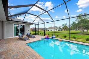 Pool - Dog friendly home with private pool, lanai, family games, and internet (Rotonda West)