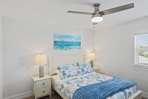 2 bedrooms, desk, iron/ironing board, WiFi